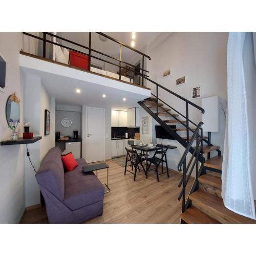 Urban minimalistic maisonette!