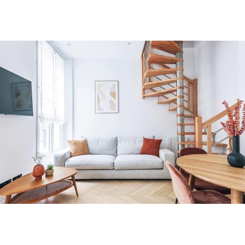 Urban Retreat Brand-New Duplex 2-Bedroom