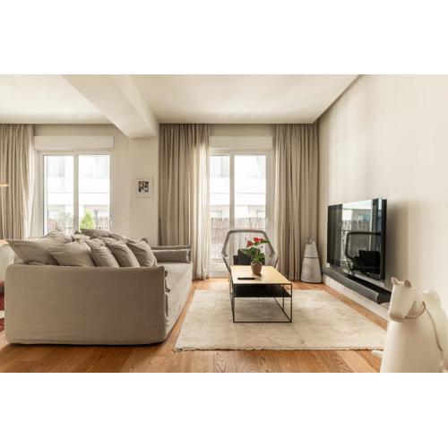 Urban Retreat in the Heart of Athens