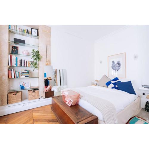 Urban & Stylish Apartment République!