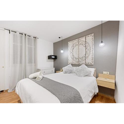 UrbanChicMalaga 2Bedroom Oasis In Historic Malaga Centre