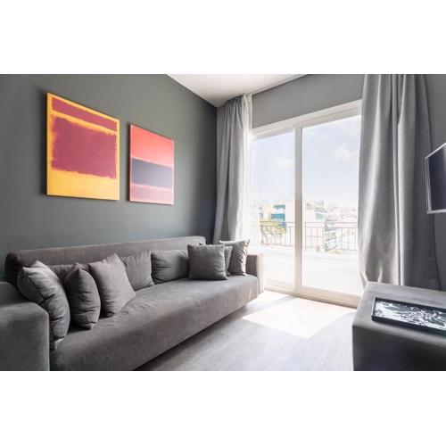 UrbanStyle apt with 360 view