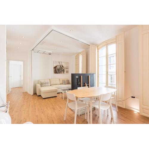 Urbe10 Plaza de la Constitucion 1 Bedroom Apartment