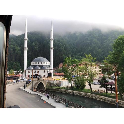 Uzungöl Merkez Apart Daire 3 Banyo WC 3 Balkon