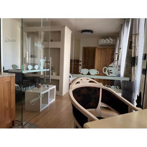V A z A T A apartment