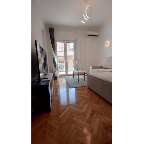 V32 - Athens Central Fully Equipped Apartment