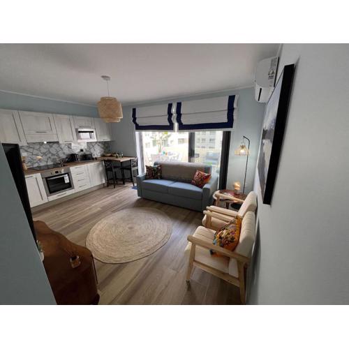 V86 - Chic Tigne Flat by the Sea