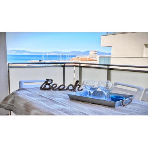 VACAY Apartament Voramar Riells, a pie de playa en la Costa Brava, L\