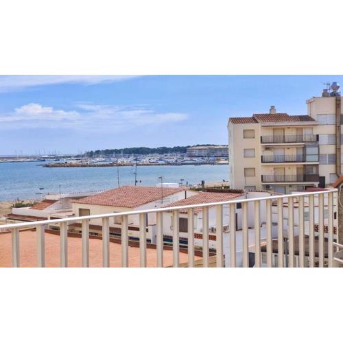 VACAY Apartamento Costamar, a pasos de la playa en Costa Brava , L\