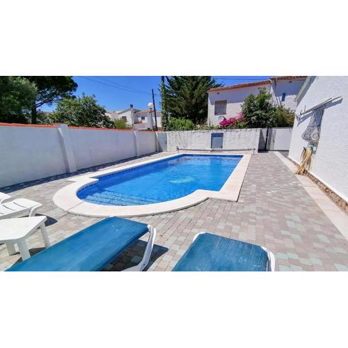 VACAY Villa Bella, piscina, sol y relax! en la Costa Brava, L\