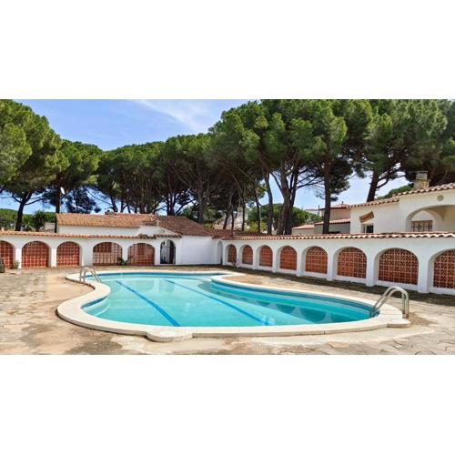 VACAY Villa Passatge, piscina comunitaria y aire puro! en la Costa Brava, L\