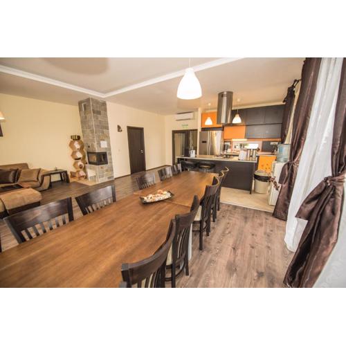 Vakarel Residence