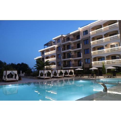 Valencia Gardens Luxury Studios