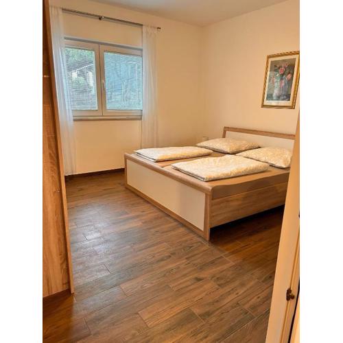 Vali Apartment 1