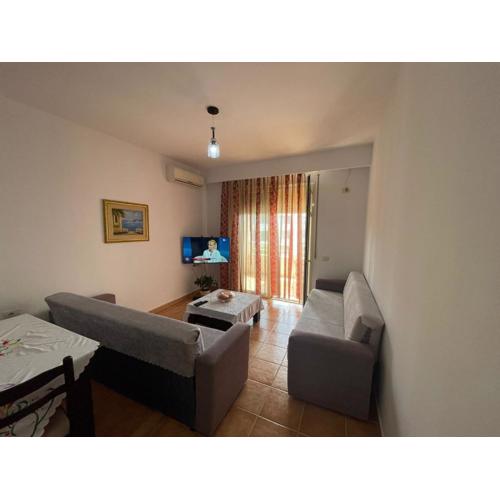 Vali Apartment