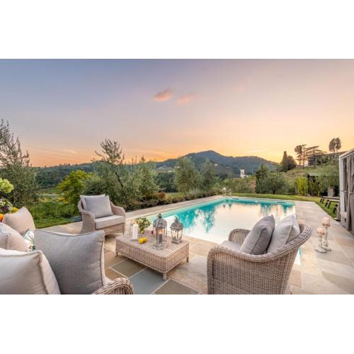 Valle del Sole Winery Farmhouse with Private Pool