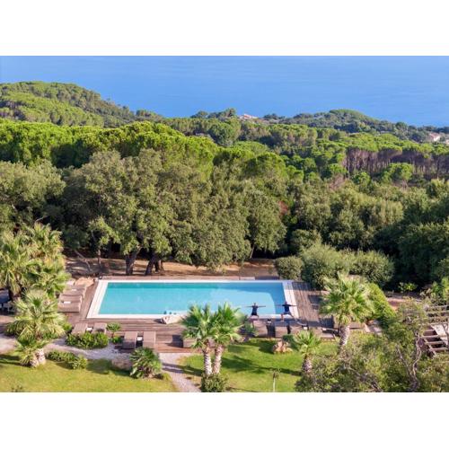 Vallegrande Nature Resort by Geocharme