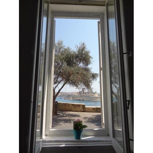 Valletta Grand Harbour Loft