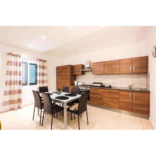 Valletta Triton Apartment