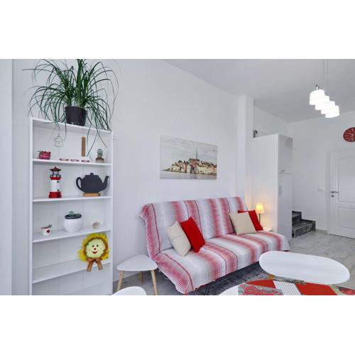 Vanda Land apartment