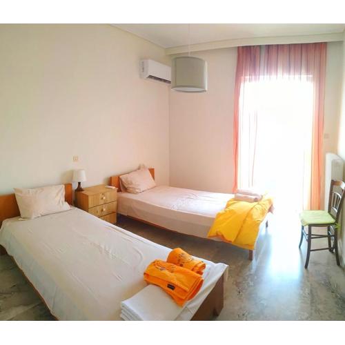 Vangelis apartment near Athens Airport