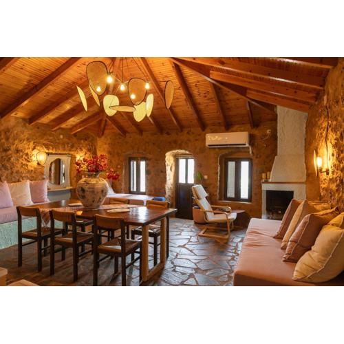 Vasiliki Cozy & Modern House Githio view