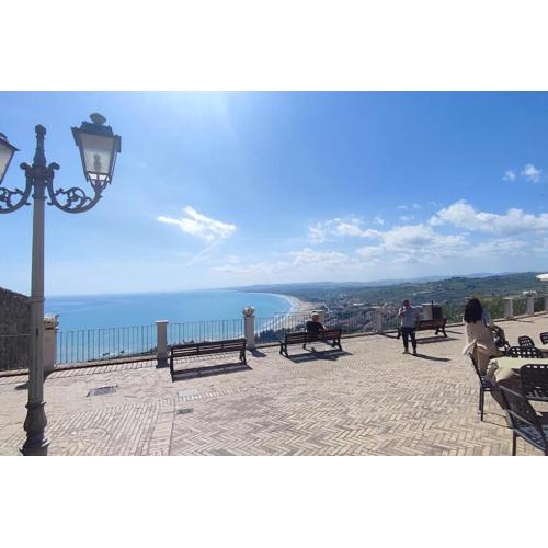 Vasto House