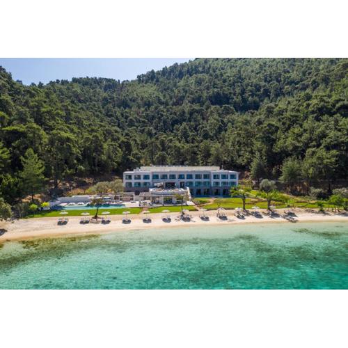 Vathi Cove Luxury Resort & Spa