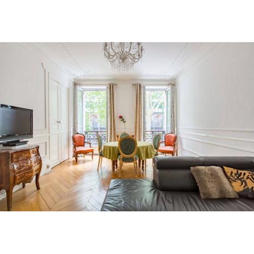 Veeve - By Boulevard Saint Germain