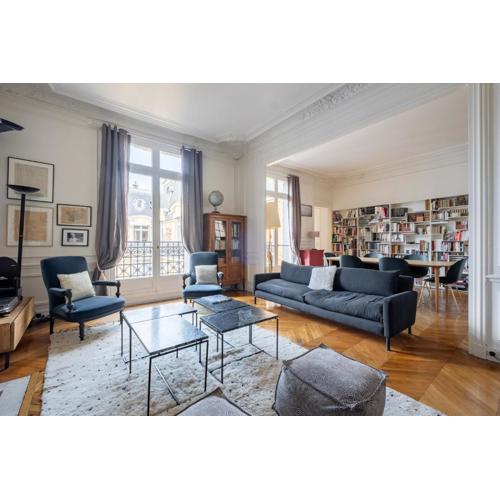Veeve - Clichy Couture