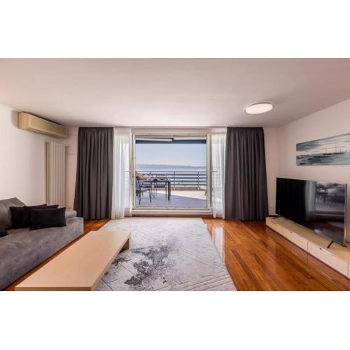 VELEBOS SUPERIOR APARTMENT - spacious luxury four-room apartment on 220 m2 - panoramic view of the sea and islands - prestigious location by the sea to the new city center of Žnjan - top amenities - free garage parking space- BURALUX properties