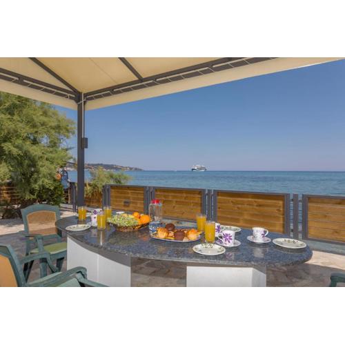 Venetico Beachfront Apartments & Suites - 2 Bedroom Apartment