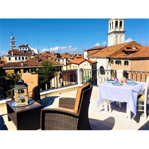 VENICE HOLIDAY TERRACE