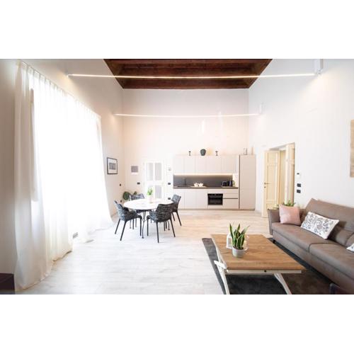 Venus Luxury Apartment in Center Town