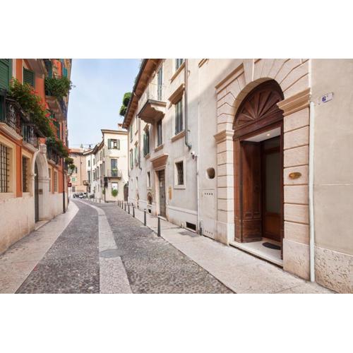 Verincanto Suite In old Verona Downtown