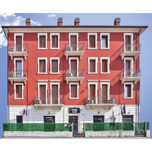 Verona Class ApartHotel \