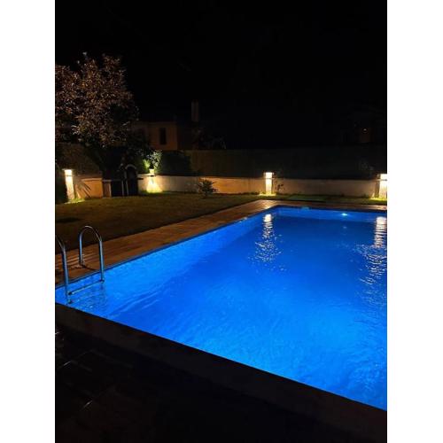 Very Stylish Villa with Heated Pool on Baghdad Street