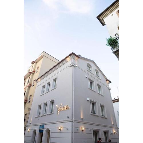 Vespasiani Suites