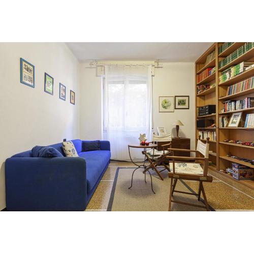 Vespucci Blue Apartment by Wonderful Italy