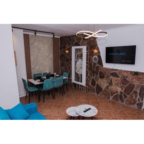 Via Albania - Myslym Shyri Apartment