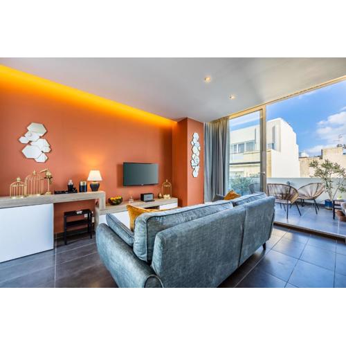 Vibrant Penthouse with Terrace St Julians Sleeps 4