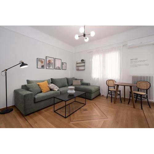 Vibrant Urban Getaway: Modern 1-Bedroom near Bars, Parks, and Metro