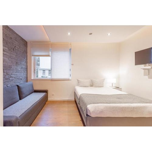 Victor Hugo Flat