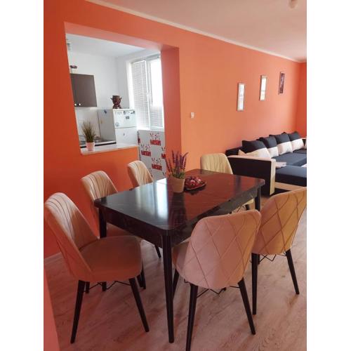 Viktoria House