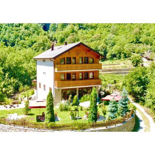 Vila Alexander B&B