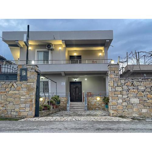 Vila Allkushi Berat