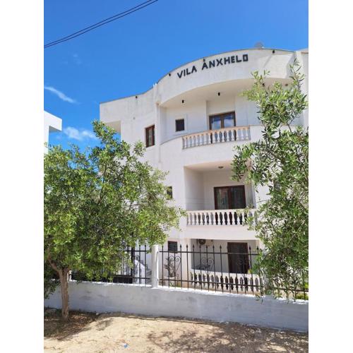 Vila Anxhelo