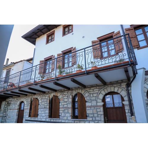 Vila Art Berat Castle