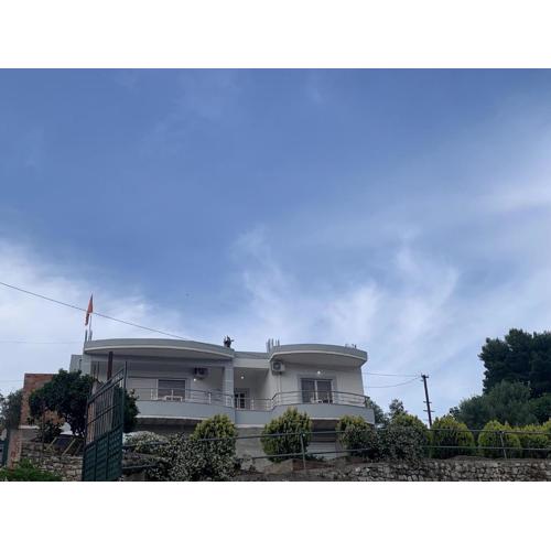 Vila HALIM BANI