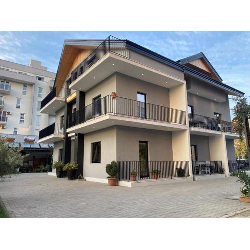 Vila Lazri